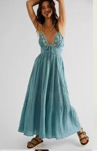 ARWEN&AJH GROUP مجموعة أروين 2024 Amazon   European And American Summer New V-neck Sleeveless Waist Embroidered Printed Dress Sexy Backless Dress