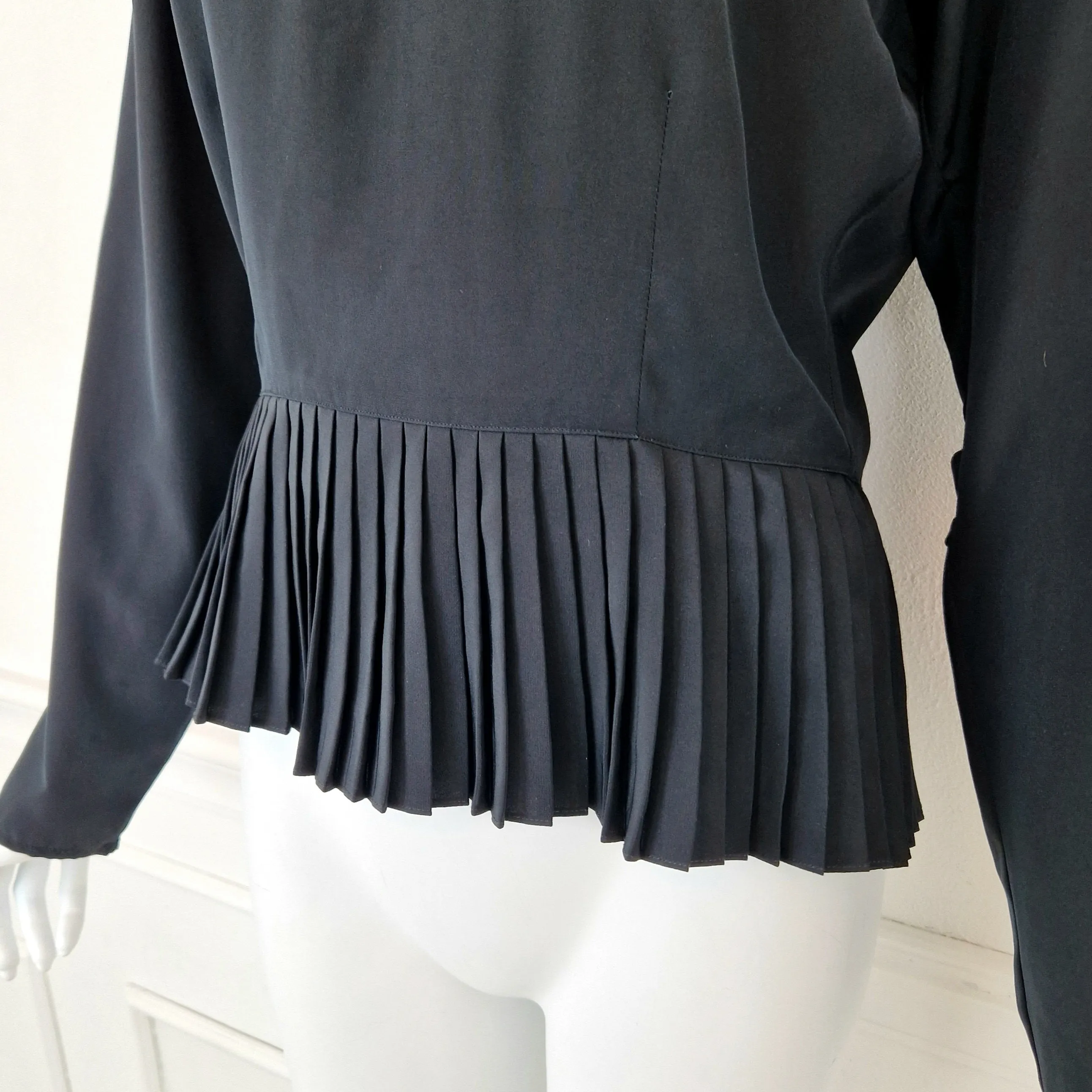 Blusa Cacharel nera