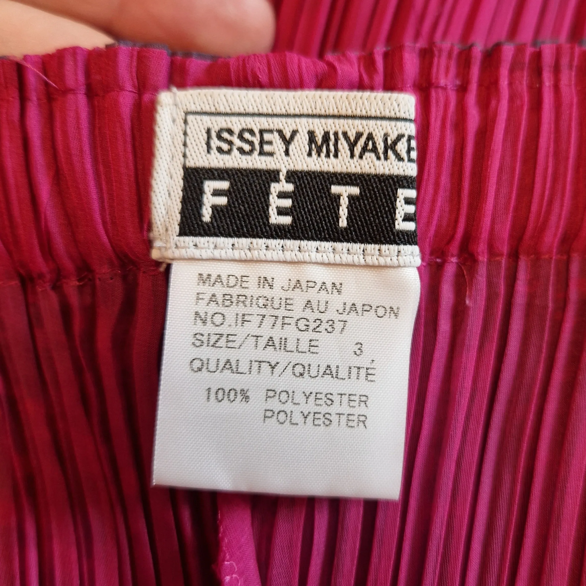 Gonna Issey Miyake Féte grigia e rosa