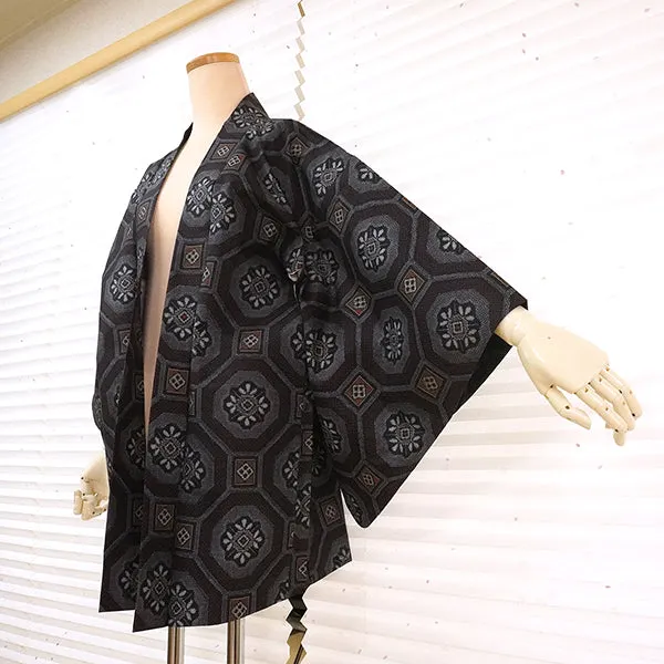 Vintage Haori Kimono Jacket Silk, Navy Blue base Tortoiseshell Link Pattern